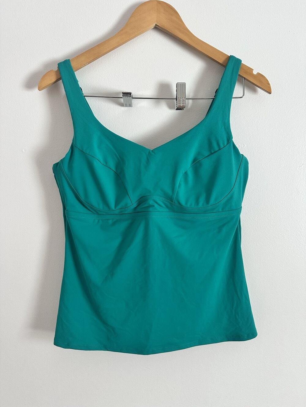 Athleta Bondi Bra Cup Tankini Top Women's Green Swim Size 38B/C Adjustable Strap